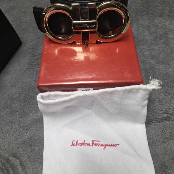 Salvatore Ferragamo Black and Gold Belt - Picture 1 of 3